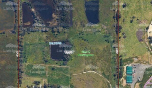 A large rural property at 271 Mundijong Road, Baldivis, outlined by a red boundary.